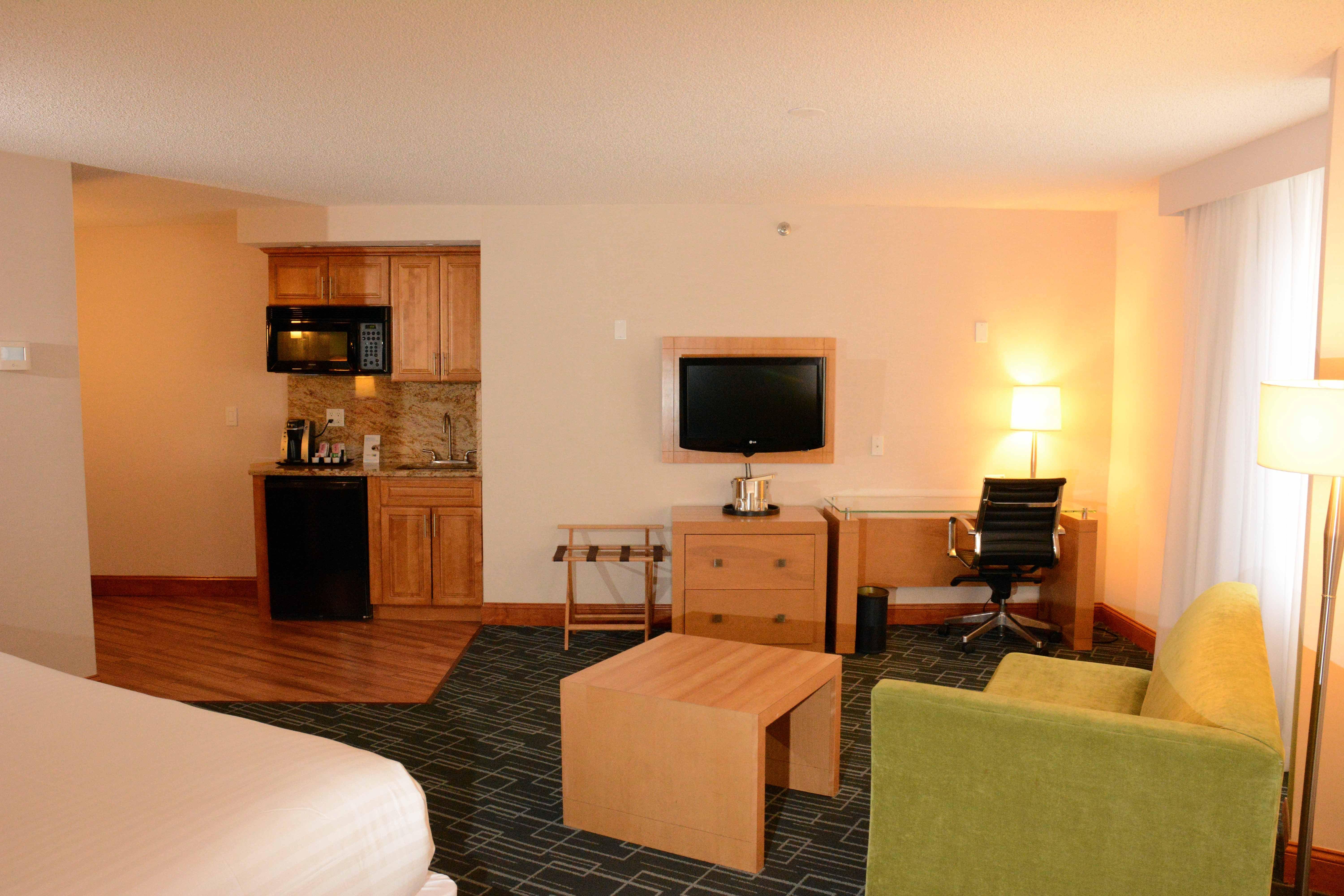 Holiday Inn Express Stamford, An Ihg Hotel Exteriör bild