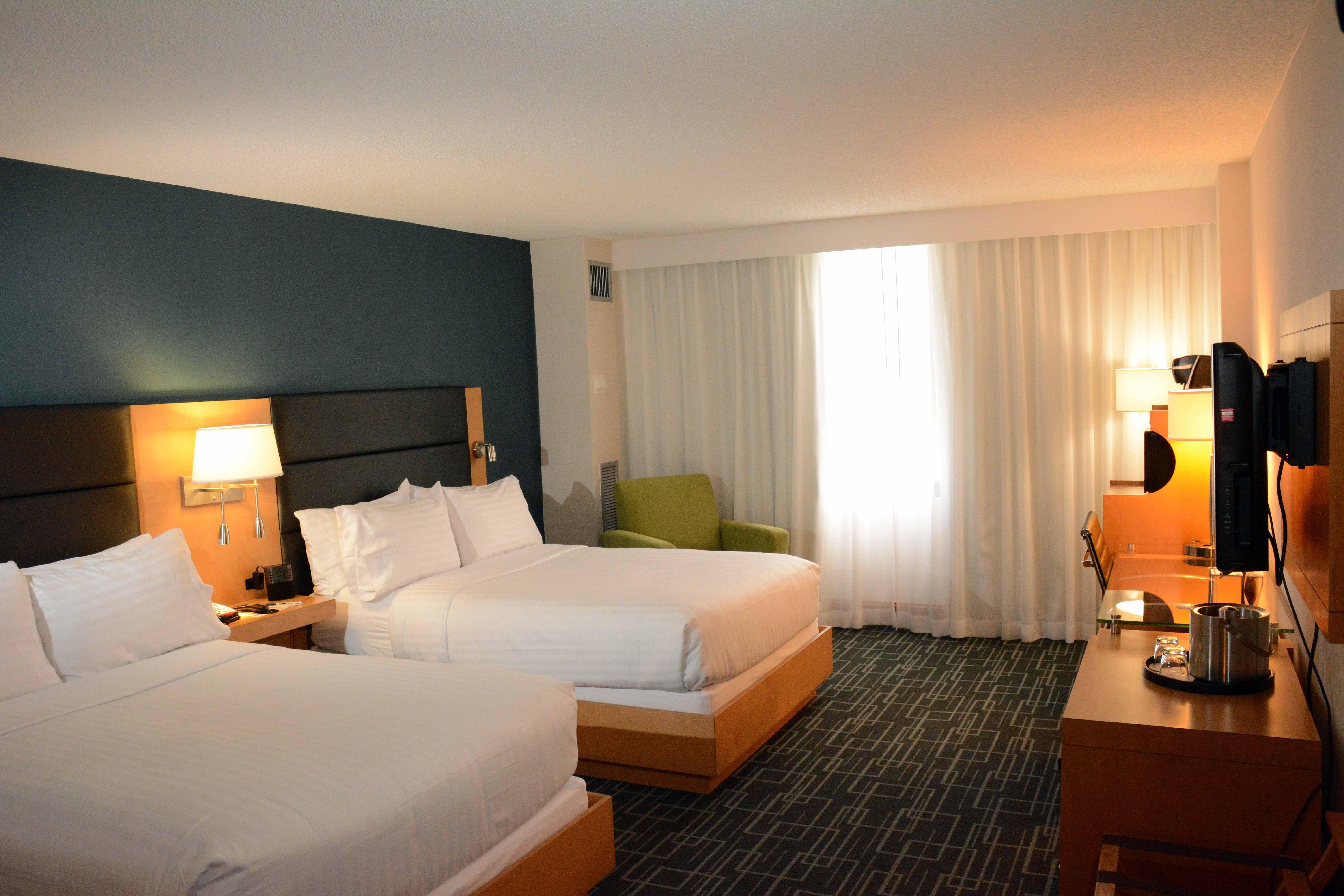 Holiday Inn Express Stamford, An Ihg Hotel Exteriör bild