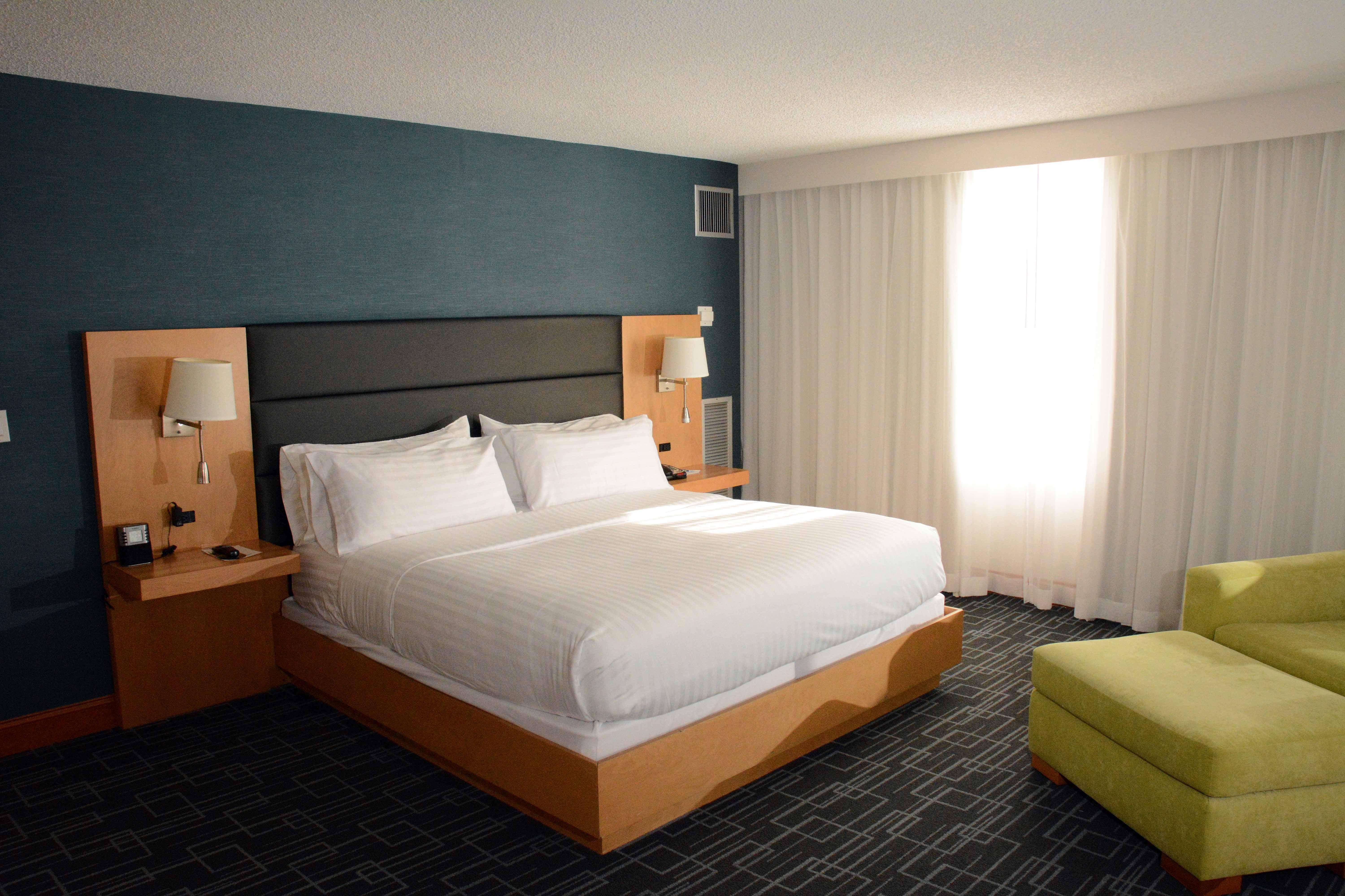 Holiday Inn Express Stamford, An Ihg Hotel Exteriör bild