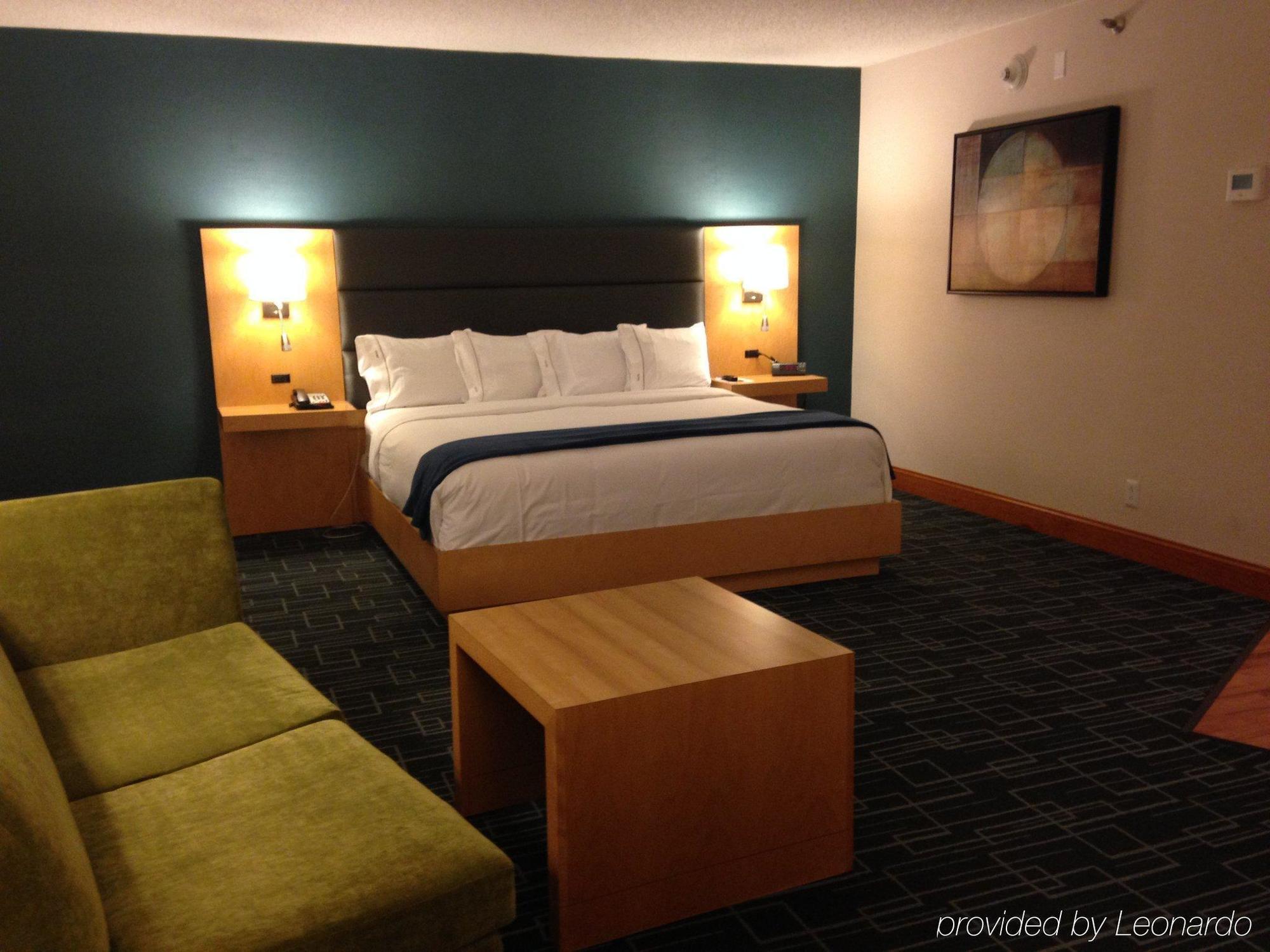 Holiday Inn Express Stamford, An Ihg Hotel Exteriör bild