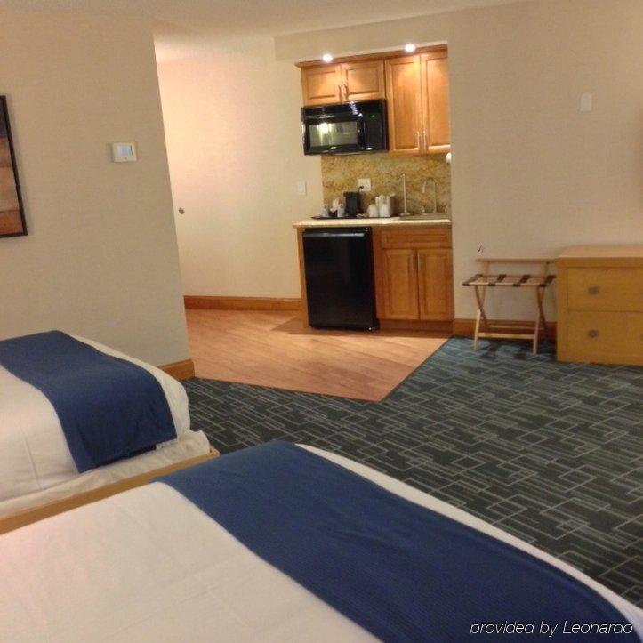 Holiday Inn Express Stamford, An Ihg Hotel Exteriör bild