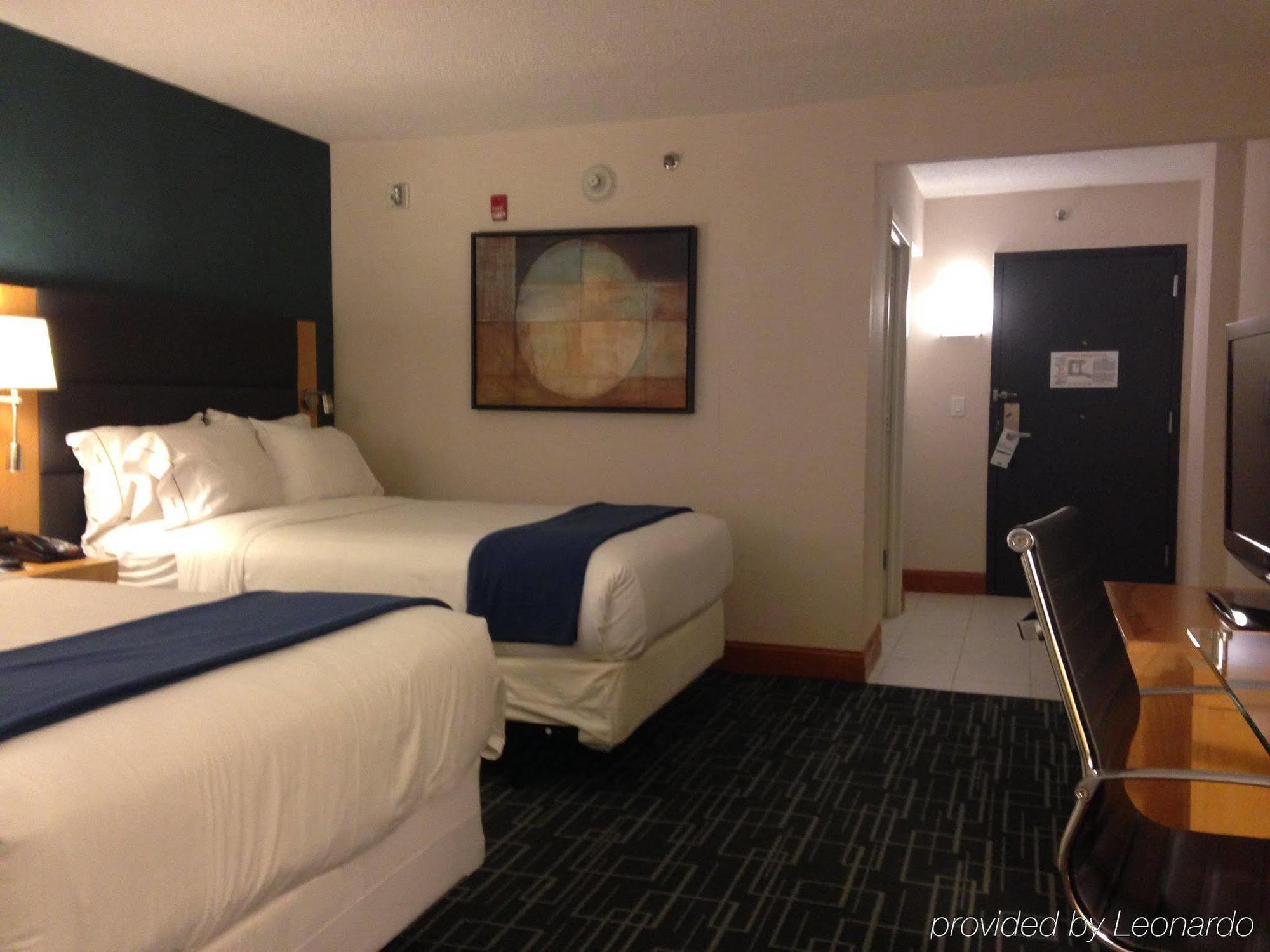 Holiday Inn Express Stamford, An Ihg Hotel Exteriör bild